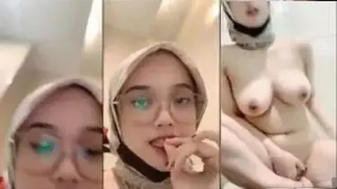 Baby Ica Jilbab Toge Agresif Brutal Indonesia Viral HD Streaming 2026 poster