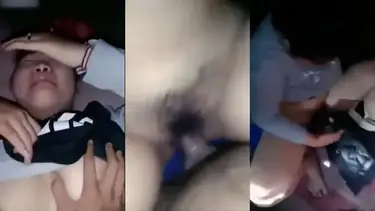 Bokep Jilbab Ukhti Cantik Keenakan Di Kosan poster
