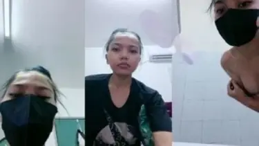 Bokep Live Host Bugil Mandi Ganas poster